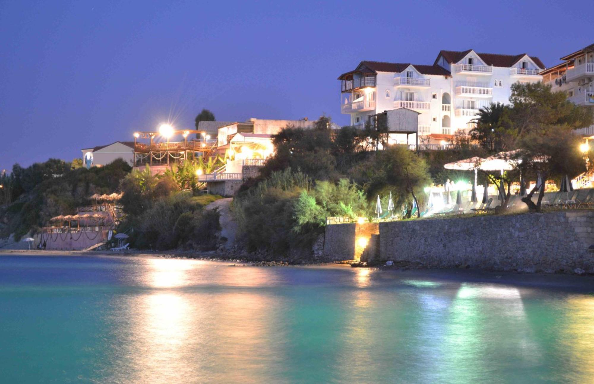Clear Horizon Aparthotel Amoudi Exterior foto