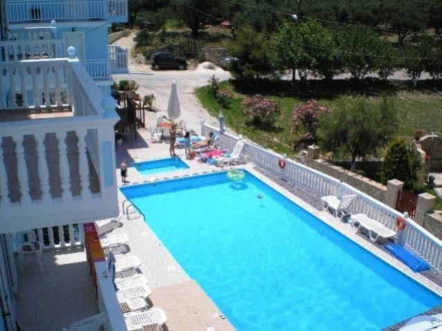 Clear Horizon Aparthotel Amoudi Exterior foto